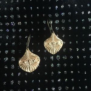 ***NEW***. Handcrafted Bronze Lotus Earrings
